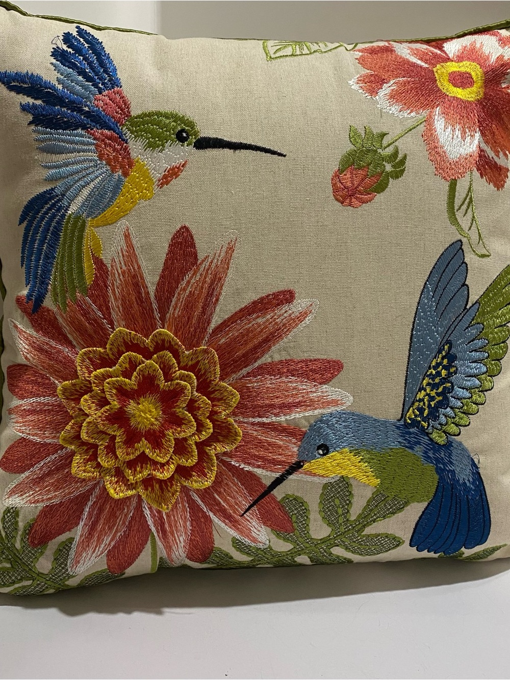 Pier 1 Hummingbird Floral Embroidered Accent Pillow Beige Botanical 18x18 Garden - Picture 10 of 10